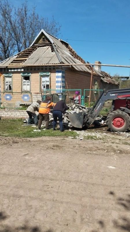 Партия рядом! Делаем добрые дела в Амвросиевском округе Партия рядом! Делаем добрые дела в Амвросиевском округе