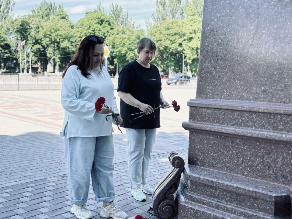 Сегодня, 26 мая, мы отдаем дань уважения Владимиру Жоге, Герою Российской Федерации и Герою Донецкой Народной Республики Сегодня, 26 мая, мы отдаем дань уважения Владимиру Жоге, Герою Российской Федерации и Герою Донецкой Народной Республики