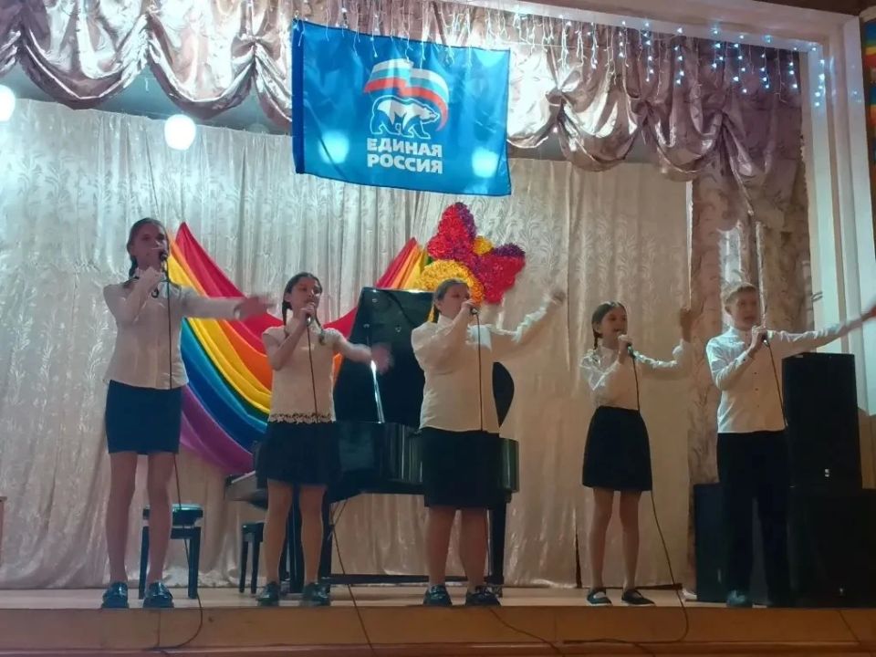 Сегодня, 26 мая, прошел Ежегодный Гала - концерт Многожанрового фестиваля - конкурса среди учащихся школы "Дружба - объединяет сердца!", посвящённый Году единства народов России Сегодня, 26 мая, прошел Ежегодный Гала - концерт Многожанрового фестиваля - конкурса среди учащихся школы "Дружба - объединяет сердца!", посвящённый Году единства народов России
