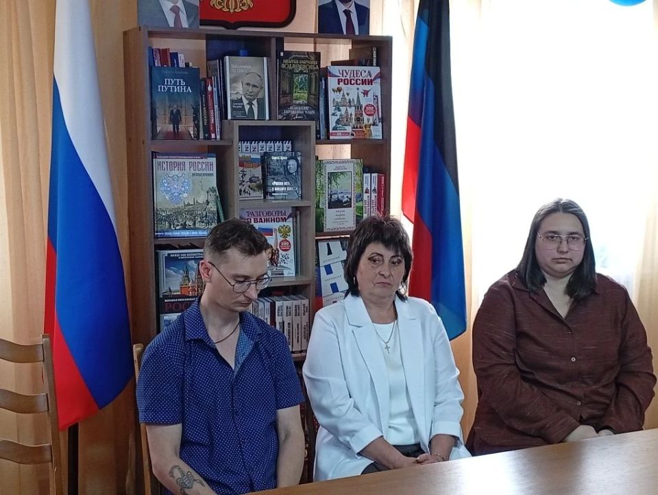 В преддверии профессионального праздника – Общероссийского дня библиотек – наших хранителей мудрости поздравила первый заместитель главы администрации округа Юлия Рачек В преддверии профессионального праздника – Общероссийского дня библиотек – наших хранителей мудрости поздравила первый заместитель главы администрации округа Юлия Рачек