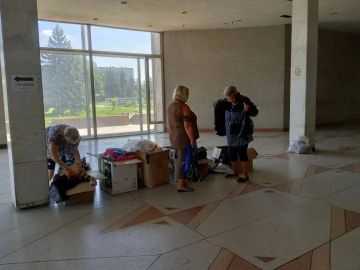 Денис Зубов: Раздача гуманитарной помощи в городском округе Иловайск