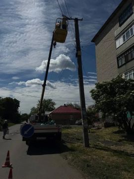 Силами подрядной организации АНО «Дом народного единства» — шеф-региона Нижегородской области — начаты работы в рамках специального инфраструктурного проекта (СИП) по капитальному ремонту наружного освещения на улицах...