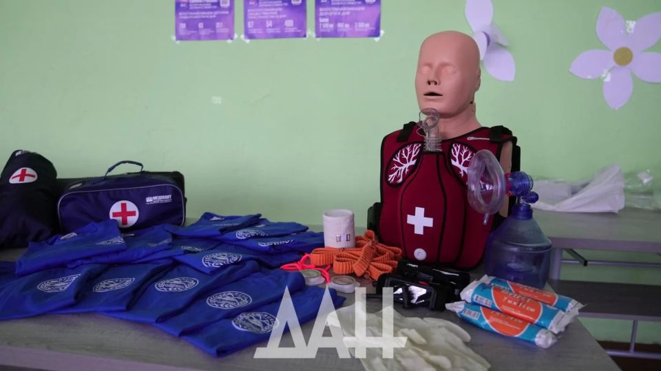 «Шанс» на жизнь: макеевские школьники принесли клятву спасателей «Шанс» на жизнь: макеевские школьники принесли клятву спасателей