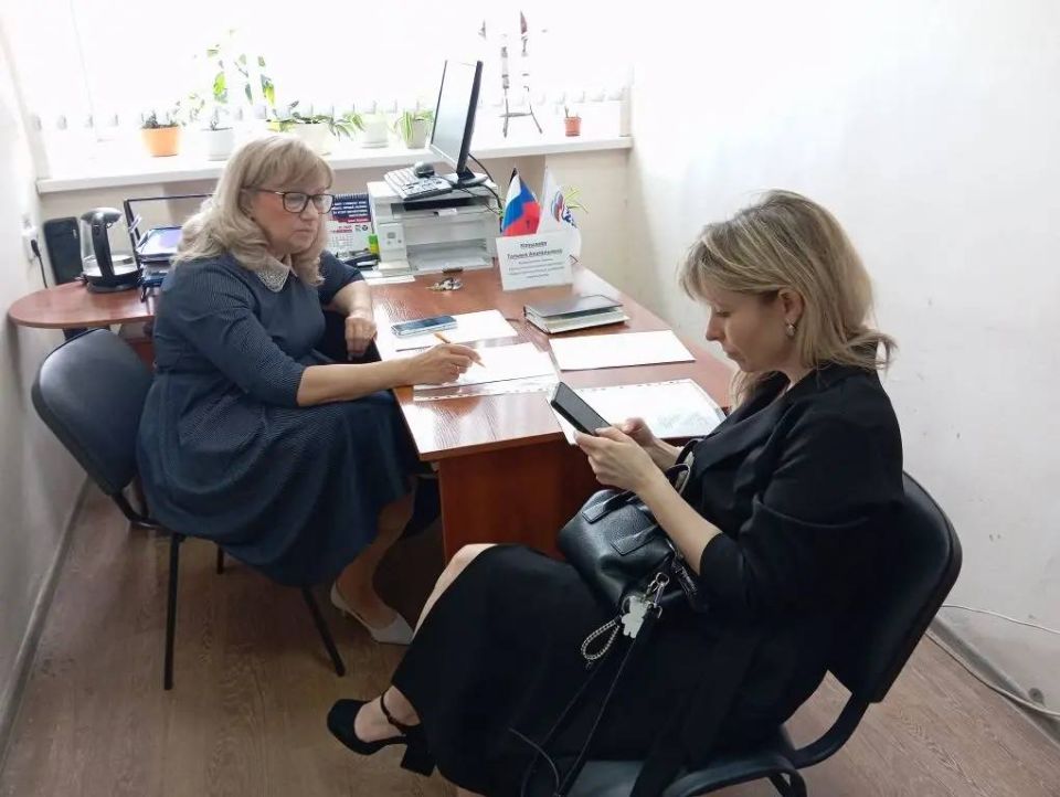 Татьяна Копылова: Сегодня, 26 мая, провела личный приём граждан в общественной приёмной Партии «Единая Россия» Татьяна Копылова: Сегодня, 26 мая, провела личный приём граждан в общественной приёмной Партии «Единая Россия»
