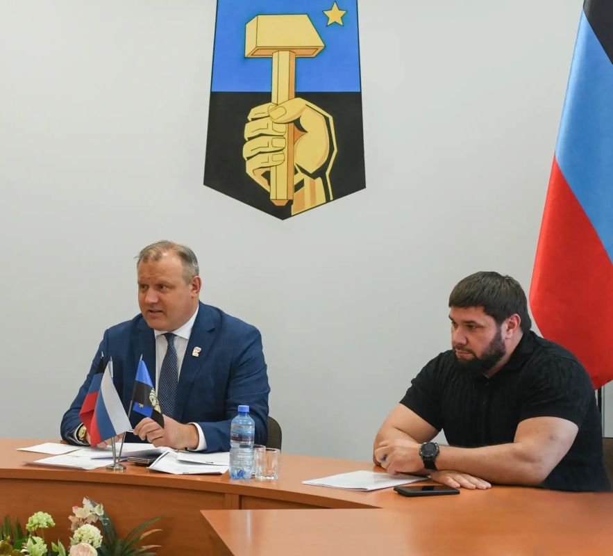 Глава ДНР Денис Пушилин поставил задачу содействовать решению проблемных вопросов города Донецка Глава ДНР Денис Пушилин поставил задачу содействовать решению проблемных вопросов города Донецка