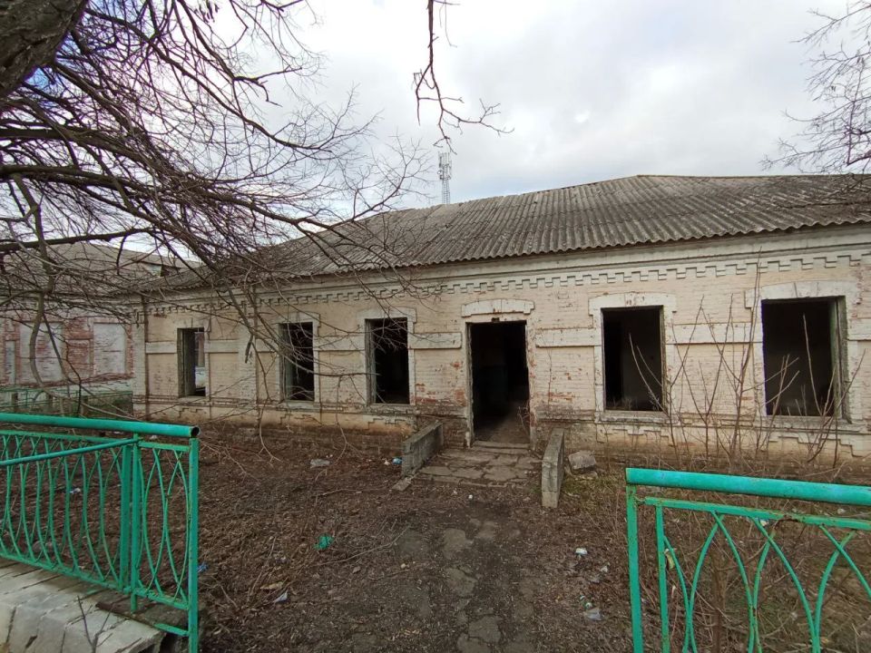 Мечта о красивом и безопасном детском садике живёт в каждом доме села Дмитриевка Мечта о красивом и безопасном детском садике живёт в каждом доме села Дмитриевка