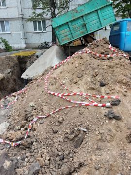 Наталья Великодная: В рамках работы штаба по жизнеобеспечению Тельмановского муниципального округа, а также партийного проекта Единой России "Чистая страна", акции "Добрые дела", ремонтной бригадой Тельмановского водоканала...