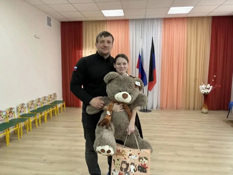 Подопечная сотрудников Службы ветеринарии из Волновахского округа получила подарок ко Дню рождения