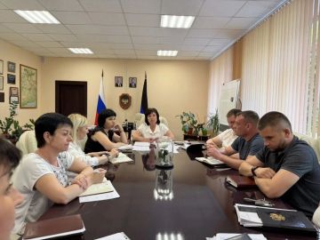 Глава Тельмановского округа провела рабочее совещание по актуальным вопросам
