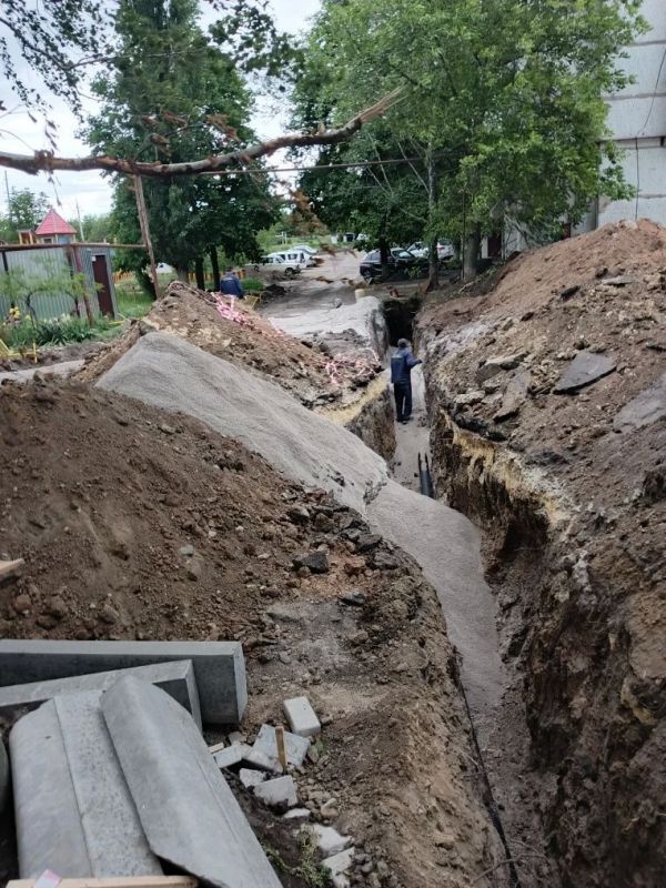 Наталья Великодная: В рамках работы штаба по жизнеобеспечению Тельмановского муниципального округа, а также партийного проекта Единой России "Чистая страна", акции "Добрые дела", ремонтной бригадой Тельмановского водоканала... Наталья Великодная: В рамках работы штаба по жизнеобеспечению Тельмановского муниципального округа, а также партийного проекта Единой России "Чистая страна", акции "Добрые дела", ремонтной бригадой Тельмановского водоканала...