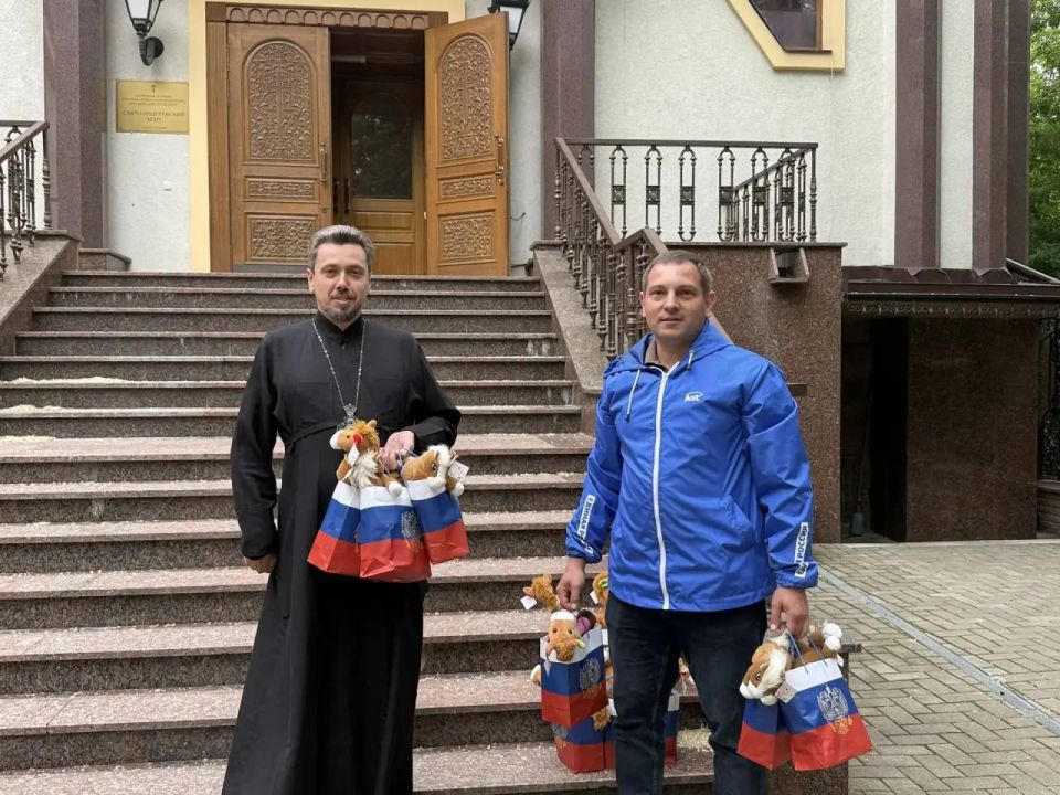 "Единая Россия": Добрые дела продолжаются в Ворошиловском районе!