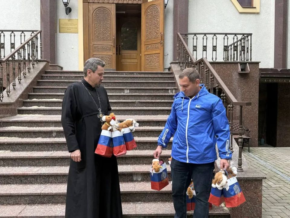 "Единая Россия": Добрые дела продолжаются в Ворошиловском районе! "Единая Россия": Добрые дела продолжаются в Ворошиловском районе!