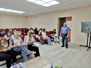 Сотрудники администрации Ясиноватского муниципального округа приняли участие во втором Всероссийском агродиктанте, который проходит в рамках реализации партийного проекта «Единой России» «Российское село»