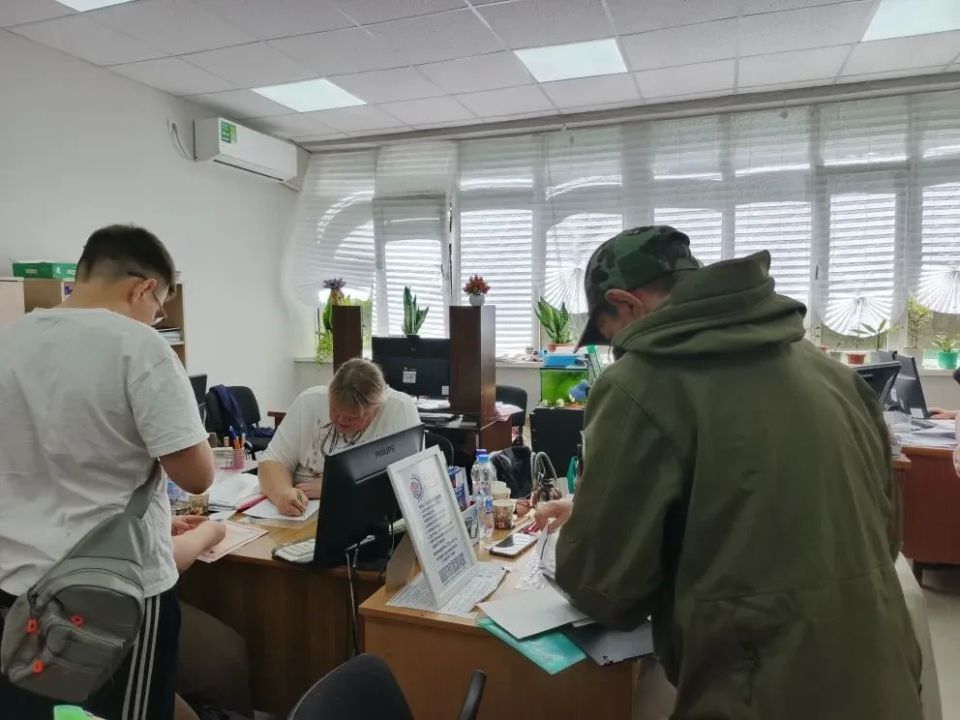 Представители Благотворительного фонда ДНР «Круг добра» провели прием в Шахтерске Представители Благотворительного фонда ДНР «Круг добра» провели прием в Шахтерске