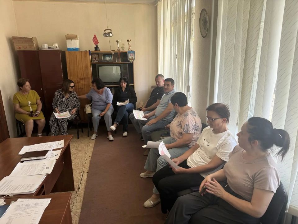 Носенко Валентин Владимирович начальник Раздольненского территориального отдела Администрации Старобешевского муниципального округа провел сход граждан в селе Раздольное Носенко Валентин Владимирович начальник Раздольненского территориального отдела Администрации Старобешевского муниципального округа провел сход граждан в селе Раздольное