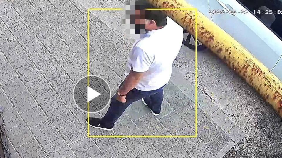 Мошенник ездит по дворам Донецка и выманивает деньги у пенсионеров