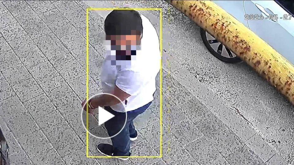 Мошенник ездит по дворам Донецка и выманивает деньги у пенсионеров Мошенник ездит по дворам Донецка и выманивает деньги у пенсионеров