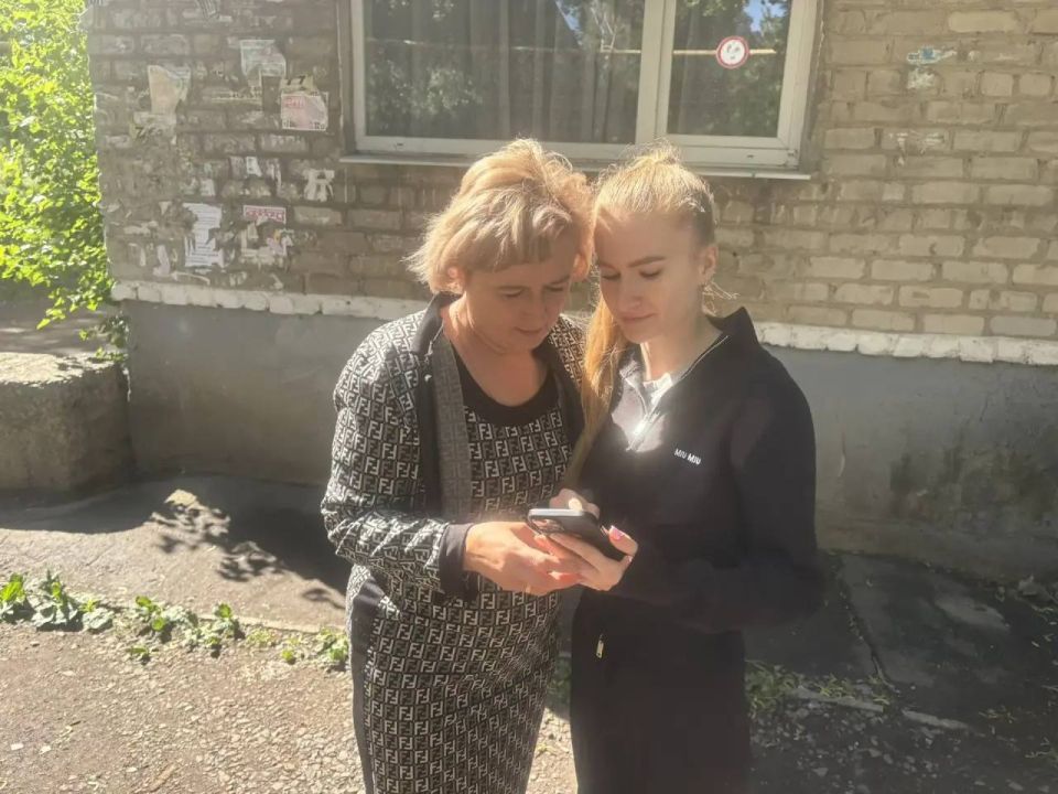 Снежнянцы продолжают участвовать в предварительном голосовании Снежнянцы продолжают участвовать в предварительном голосовании