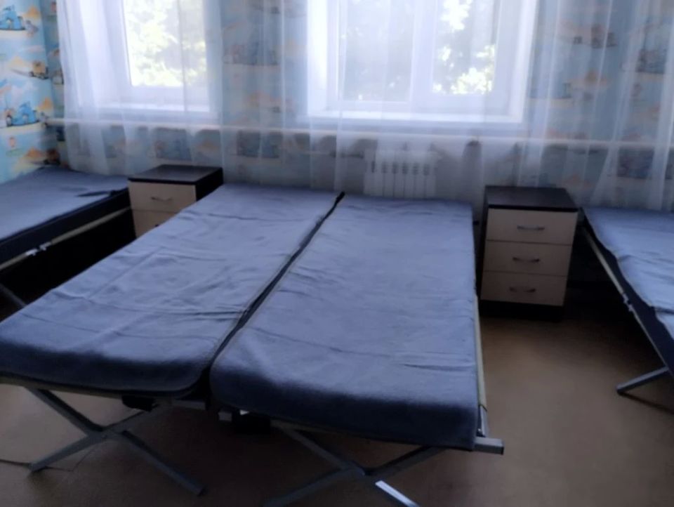 Администрация Ясиноватского муниципального округа продолжает обустраивать быт наших людей, эвакуированных из освобожденных и освобождаемых населенных пунктов Донбасса в открытый у нас пункт временного размещения Администрация Ясиноватского муниципального округа продолжает обустраивать быт наших людей, эвакуированных из освобожденных и освобождаемых населенных пунктов Донбасса в открытый у нас пункт временного размещения