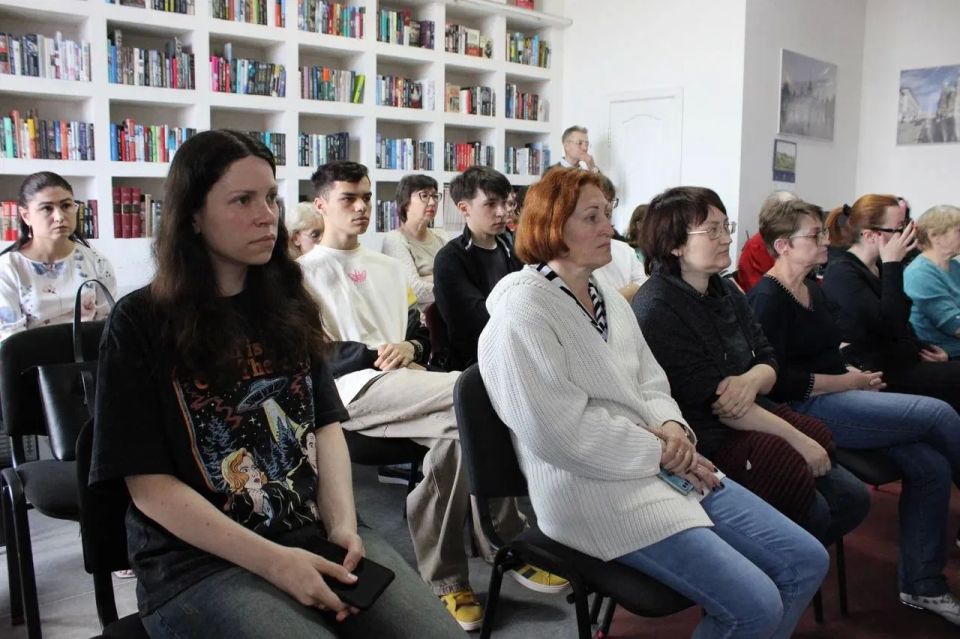 «С любовью к Донбассу». В Донецке прошла десятая презентация книги «Донецкий государственный университет на передовой и в тылу» «С любовью к Донбассу». В Донецке прошла десятая презентация книги «Донецкий государственный университет на передовой и в тылу»