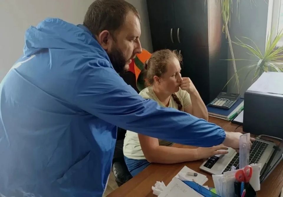 В Ленинском внутригородском районе г.о. Донецк началось электронное предварительное голосование «Единой России», которое позволит определить кандидатов для выдвижения в Государственную Думу Российской Федерации В Ленинском внутригородском районе г.о. Донецк началось электронное предварительное голосование «Единой России», которое позволит определить кандидатов для выдвижения в Государственную Думу Российской Федерации