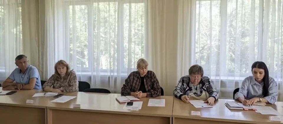 Наталья Бегуненко: В Управе Петровского внутригородского района Администрации городского округа Донецк прошло заседание Комиссии по делам несовершеннолетних и защите их прав Наталья Бегуненко: В Управе Петровского внутригородского района Администрации городского округа Донецк прошло заседание Комиссии по делам несовершеннолетних и защите их прав