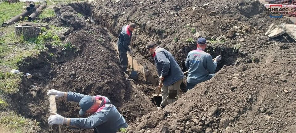 СПЕЦИАЛИСТЫ ФИЛИАЛА «ВОЛНОВАХАТЕПЛОСЕТЬ» ГУП ДНР «ДОНБАССТЕПЛОЭНЕРГО» ПРОВЕЛИ ЗАМЕНУ ТЕПЛОТРАССЫ СПЕЦИАЛИСТЫ ФИЛИАЛА «ВОЛНОВАХАТЕПЛОСЕТЬ» ГУП ДНР «ДОНБАССТЕПЛОЭНЕРГО» ПРОВЕЛИ ЗАМЕНУ ТЕПЛОТРАССЫ