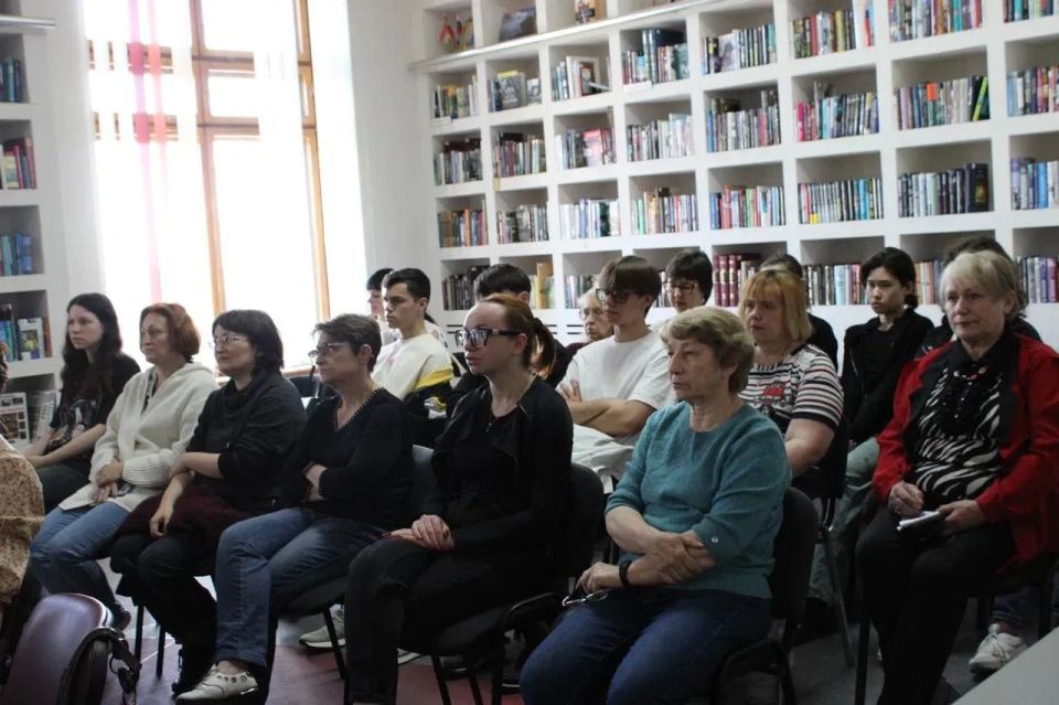 «С любовью к Донбассу». В Донецке прошла десятая презентация книги «Донецкий государственный университет на передовой и в тылу» «С любовью к Донбассу». В Донецке прошла десятая презентация книги «Донецкий государственный университет на передовой и в тылу»
