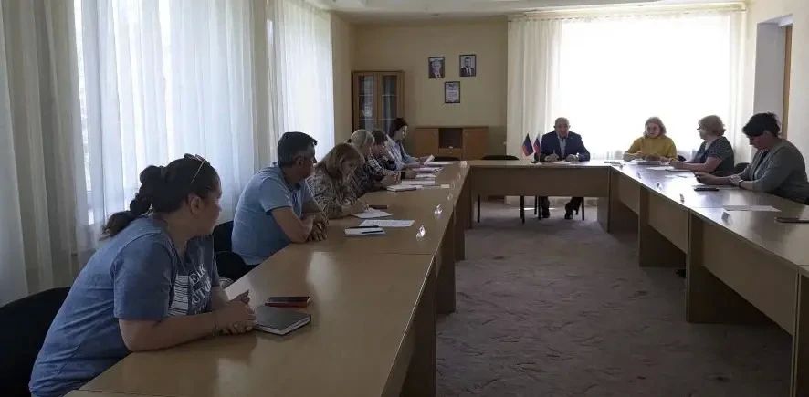 Наталья Бегуненко: В Управе Петровского внутригородского района Администрации городского округа Донецк прошло заседание Комиссии по делам несовершеннолетних и защите их прав Наталья Бегуненко: В Управе Петровского внутригородского района Администрации городского округа Донецк прошло заседание Комиссии по делам несовершеннолетних и защите их прав
