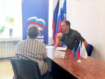 Александр Шатов провел прием жителей Ждановки в общественной приемной «Единой России»