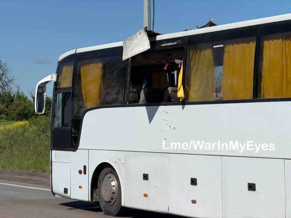 Раненых и погибших в автобусе Макеевка-Севастополь, атакованного ночью, нет Раненых и погибших в автобусе Макеевка-Севастополь, атакованного ночью, нет
