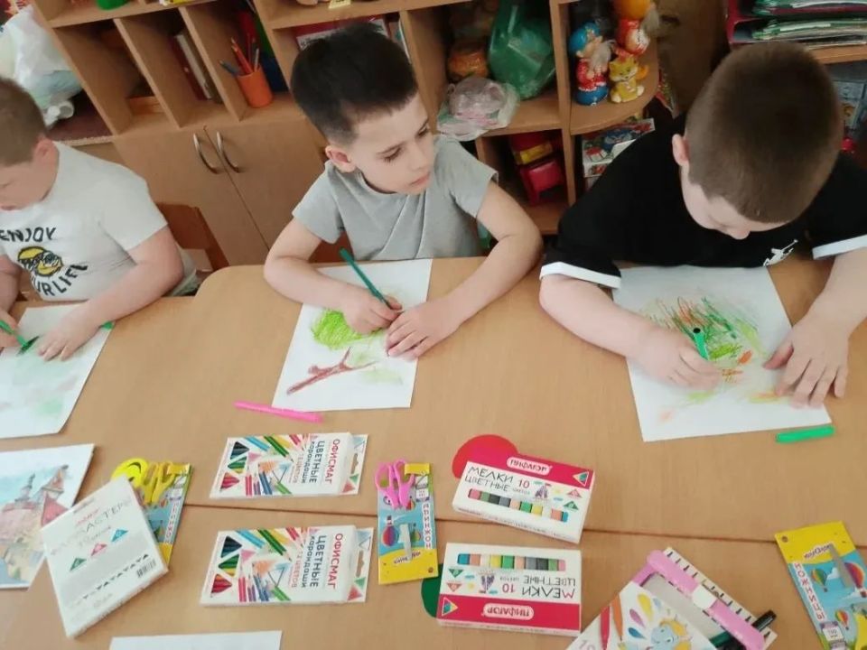 Пусть всегда будет солнце! Праздник детства в Ленинском районе Пусть всегда будет солнце! Праздник детства в Ленинском районе
