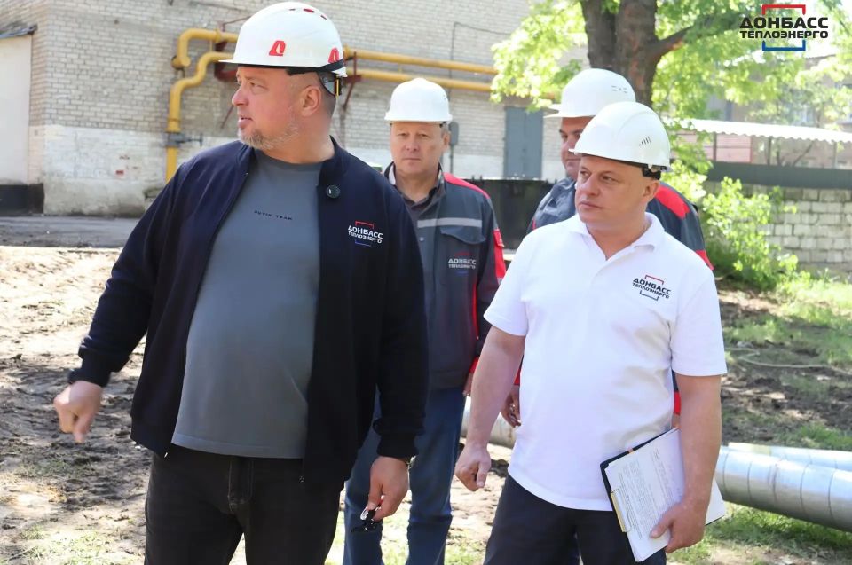 СЕРГЕЙ ПОЛХОВ ПРОИНСПЕКТИРОВАЛ ХОД ПОДГОТОВКИ К ОТОПИТЕЛЬНОМУ СЕЗОНУ КОТЕЛЬНОЙ В ВОРОШИЛОВСКОМ РАЙОНЕ ДОНЕЦКА СЕРГЕЙ ПОЛХОВ ПРОИНСПЕКТИРОВАЛ ХОД ПОДГОТОВКИ К ОТОПИТЕЛЬНОМУ СЕЗОНУ КОТЕЛЬНОЙ В ВОРОШИЛОВСКОМ РАЙОНЕ ДОНЕЦКА