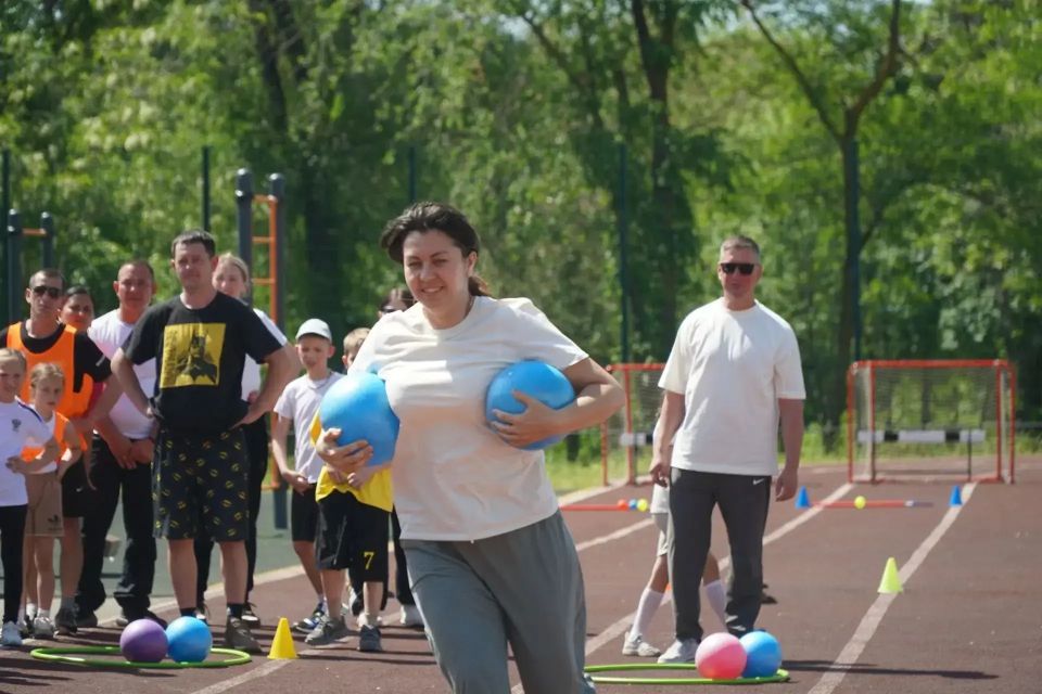 В Мариуполе прошел городской этап Республиканского конкурса спортивных семей В Мариуполе прошел городской этап Республиканского конкурса спортивных семей