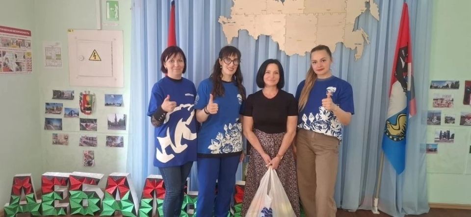 В Дебальцево продолжается теплая благотворительная акция «Маленькие добрые дела» В Дебальцево продолжается теплая благотворительная акция «Маленькие добрые дела»