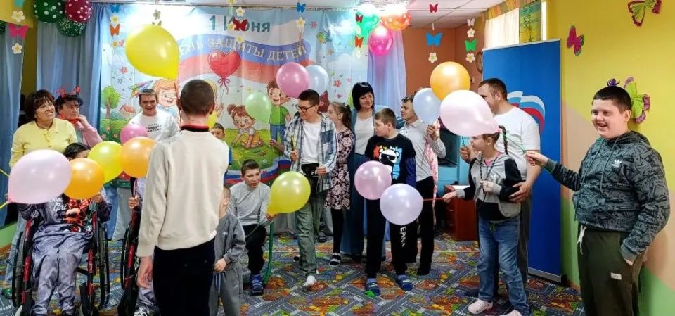 Наталья Бегуненко: Накануне Дня защиты детей в рамках партийного проекта Единой России «Единая страна – доступная среда» прошло развлекательное мероприятие в ГБУ «Центр социальной реабилитации для инвалидов и детей-инвалидов... Наталья Бегуненко: Накануне Дня защиты детей в рамках партийного проекта Единой России «Единая страна – доступная среда» прошло развлекательное мероприятие в ГБУ «Центр социальной реабилитации для инвалидов и детей-инвалидов...