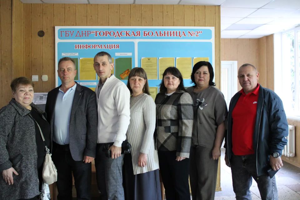 Совместно с сотрудниками администрации прошёл диспансеризацию в Городской больнице №2 города Енакиево Совместно с сотрудниками администрации прошёл диспансеризацию в Городской больнице №2 города Енакиево