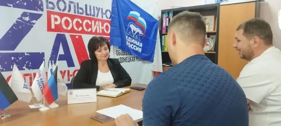 Наталья Великодная: Сегодня провела личный приём граждан в Общественной приёмной «Единой России» в Тельманово Наталья Великодная: Сегодня провела личный приём граждан в Общественной приёмной «Единой России» в Тельманово