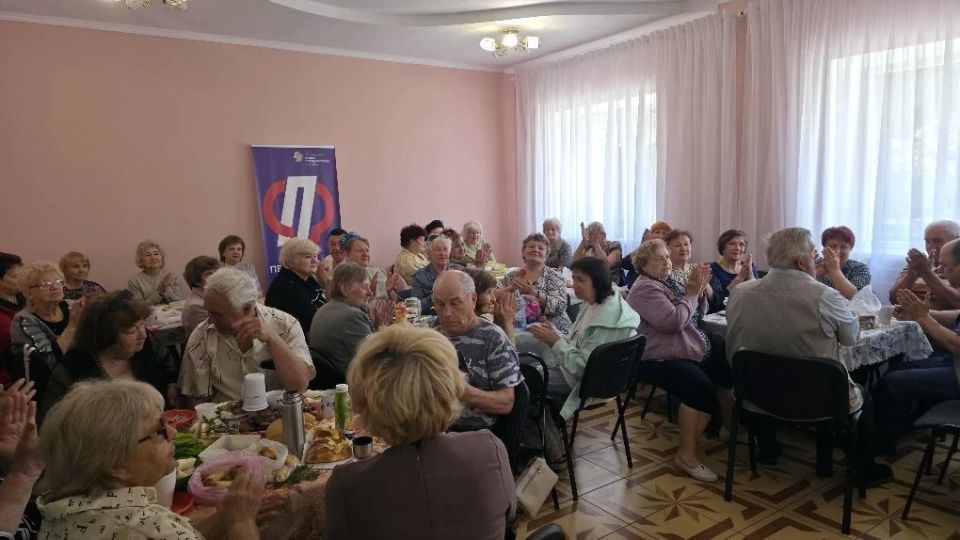 Выпускной прошел в «Университете третьего возраста» Харцызска