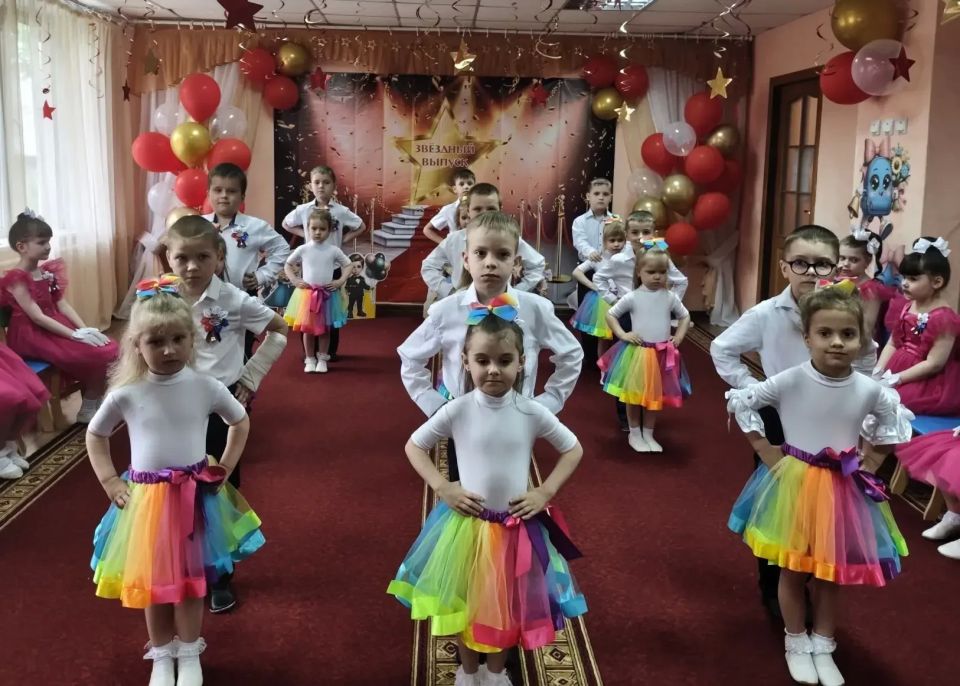 В дошкольных учреждениях Енакиево прошли выпускные утренники В дошкольных учреждениях Енакиево прошли выпускные утренники