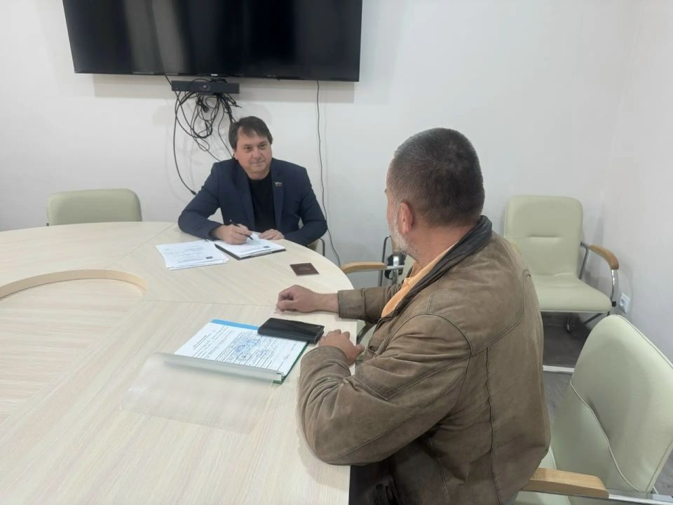 Роман Конев: 29 мая 2026 года состоялся приём граждан депутатом Горловского городского совета Донецкой Народной Республики первого созыва Андреем Костюком Роман Конев: 29 мая 2026 года состоялся приём граждан депутатом Горловского городского совета Донецкой Народной Республики первого созыва Андреем Костюком
