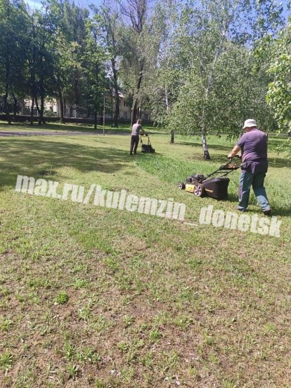 В преддверии прекрасного праздника – Дня защиты детей – сотрудники Дирекции парков продолжают активную работу по благоустройству зеленых пространств В преддверии прекрасного праздника – Дня защиты детей – сотрудники Дирекции парков продолжают активную работу по благоустройству зеленых пространств