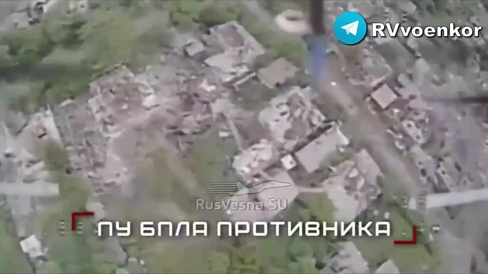 «тважные» жгут технику врага, наступая за Красноармейском и на Днепропетровщине