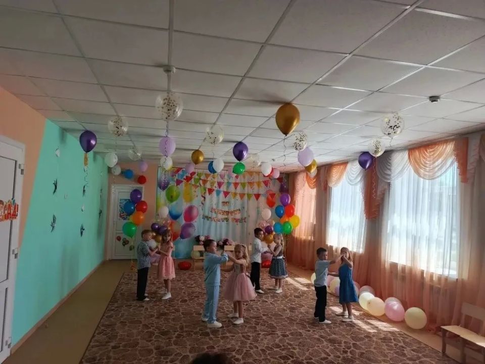 Праздник в «Ласточке»: в добрый путь, наши выпускники! Праздник в «Ласточке»: в добрый путь, наши выпускники!