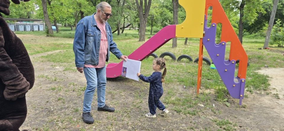Маленькие добрые дела. Соседи и дети Маленькие добрые дела. Соседи и дети