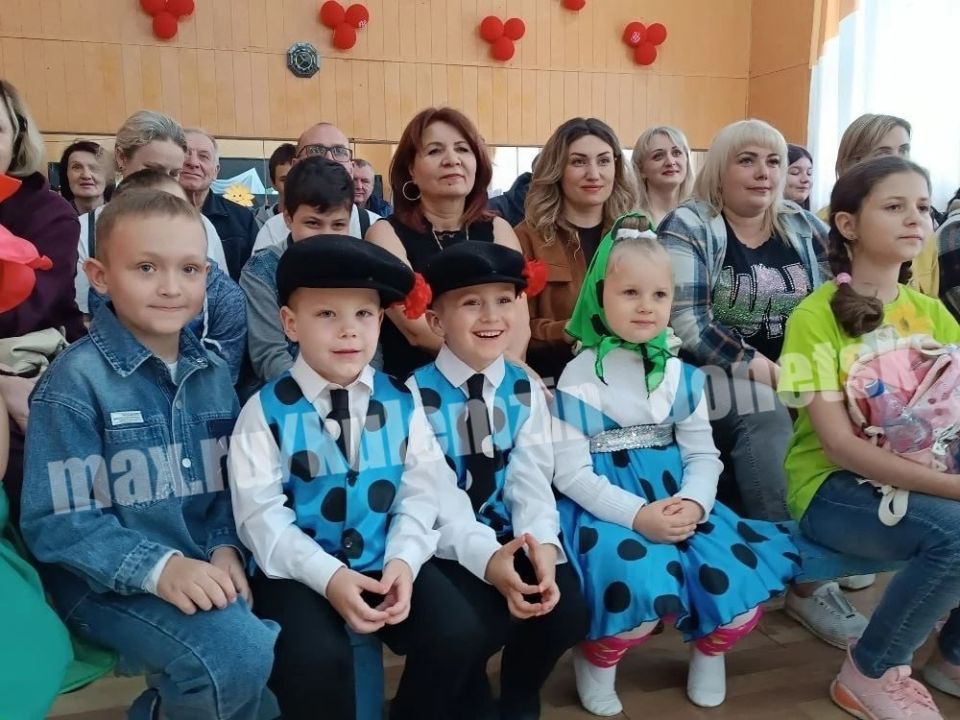 Сегодня в стенах Дворца культуры «Смолянка» состоялся праздник танца и веселья «Детский день календаря» Сегодня в стенах Дворца культуры «Смолянка» состоялся праздник танца и веселья «Детский день календаря»