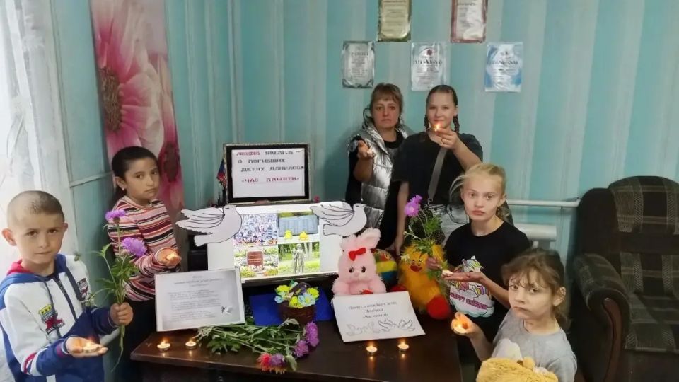1 июня в Золотарёвском СДК прошла Акция-память, посвященная детям Донбасса 1 июня в Золотарёвском СДК прошла Акция-память, посвященная детям Донбасса