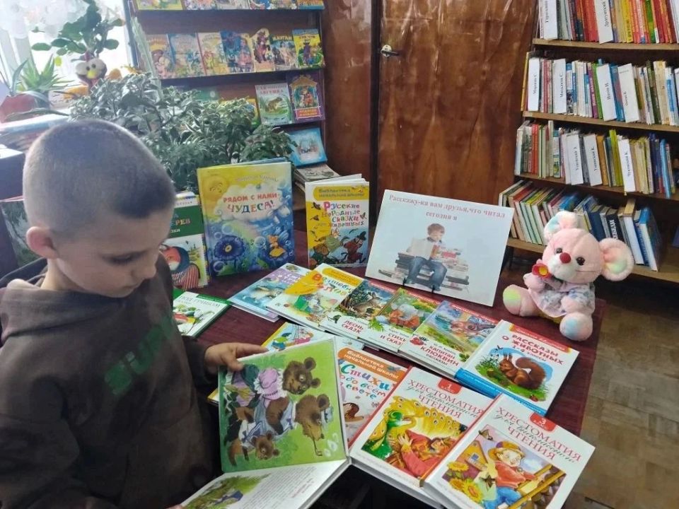Час затей «Счастье, солнце, дружба – вот что детям нужно» Час затей «Счастье, солнце, дружба – вот что детям нужно»