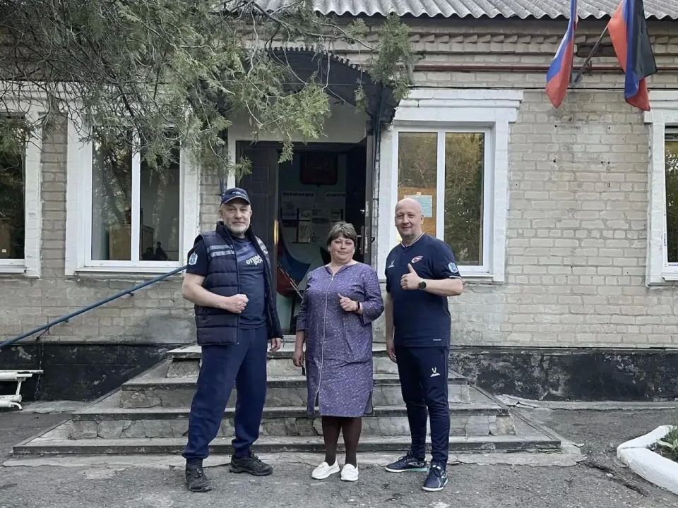 Новоуренгойцы оказали комплексную поддержку подшефному селу Октябрьское Волновахского округа