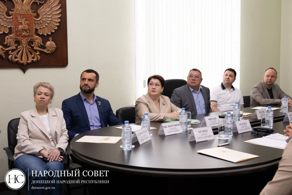 Константин Кузьмин: Донецкую Народную Республику посетила делегация Ямала! Константин Кузьмин: Донецкую Народную Республику посетила делегация Ямала!